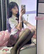 长发开档丝袜大学生晓晴