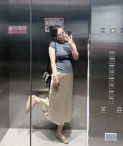 小骚货体贴的美熟女