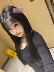 骚娃马子小骚妇，可颜射