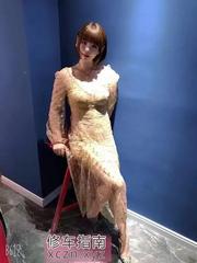 20岁苗条小狐狸青青