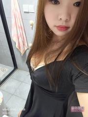 热情大三学生少妇