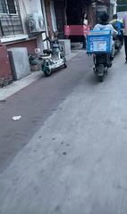 滨海一个老小区扫街 200