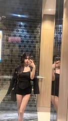 大胸大屁股小萝莉