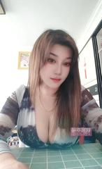 黑丝会玩嫩妹笑笑