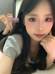 骚逼尤物情趣黑丝