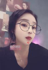 丝袜舌吻小姐姐